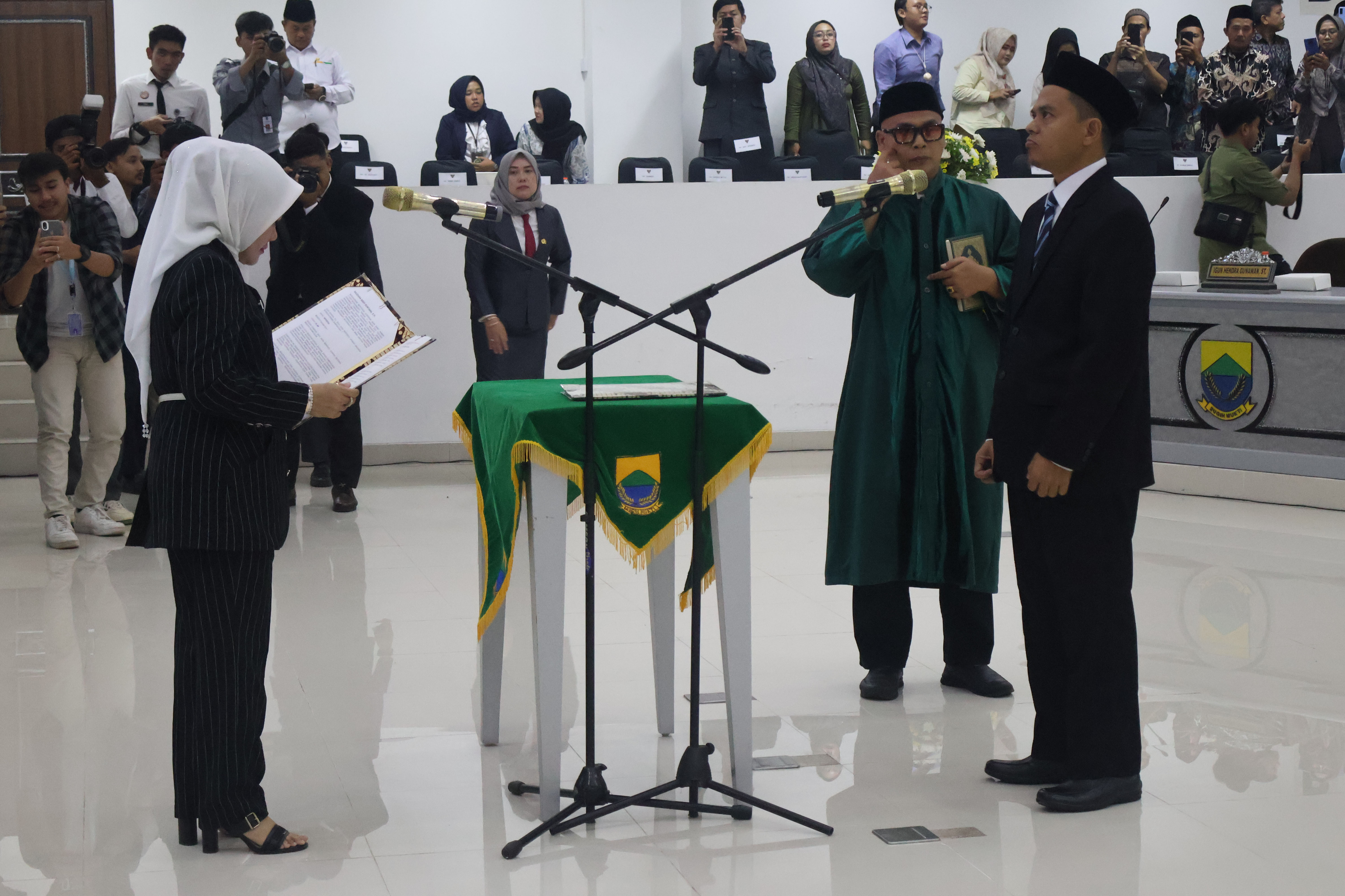 Rapat Paripurna Pergantian Antar Waktu