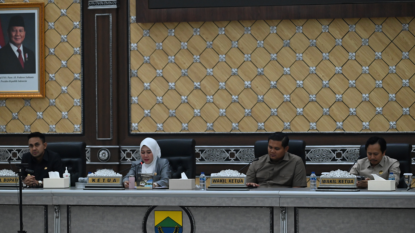 Rapat Paripurna - Pandangan Umum Fraksi-Fraksi DPRD Kabupaten Terhadap Rancangan Peraturan Daerah
